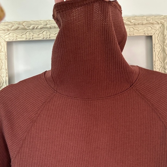 KÜHL | Petra Turtleneck Waffle Knit Long Sleeve in Mocha - Picture 7 of 15
